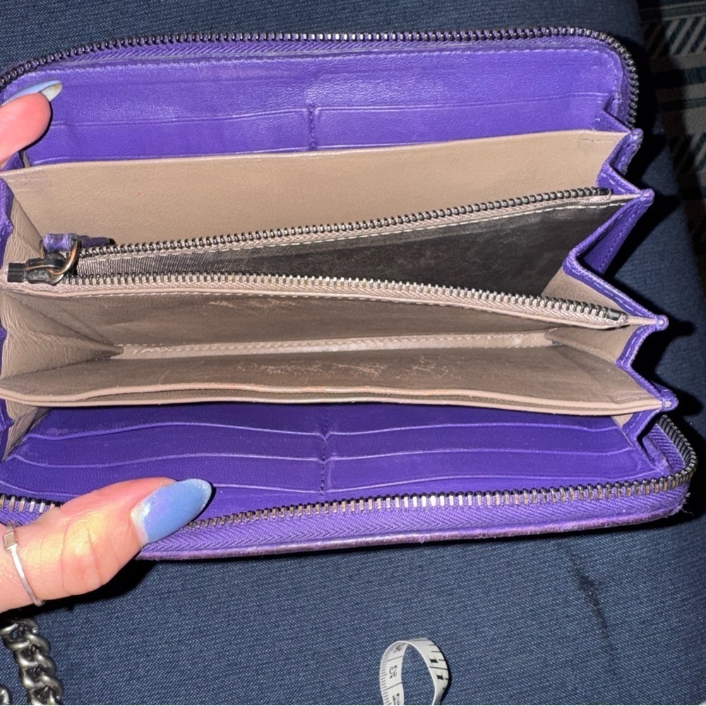 Bottega Veneta Intrecciato Purple Full Zip Long Wallet Lambskin Leather EUC - Picture 4 of 5